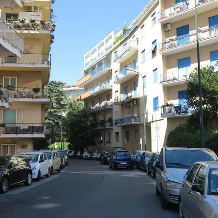 Appartement Pretty Panoramic - Half Way Center-vomero District Napels