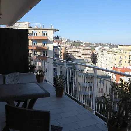 Appartement Pretty Panoramic - Half Way Center-vomero District Napels
