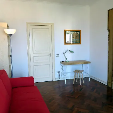 Pretty Panoramic - Half Way Center-vomero District Appartement Napels